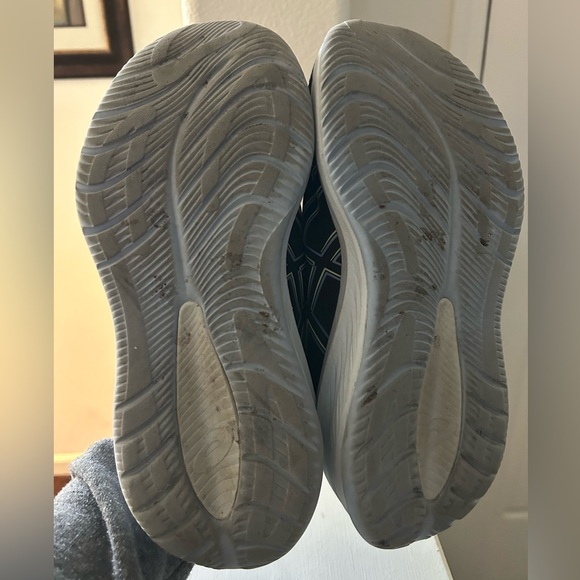 ASICS Cumulus 25 Running Shoes Women’s size 8 - Picture 4 of 5